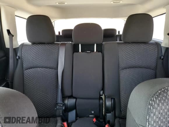 ✅ 2019 Dodge Journey SE • VIN: 3C4PDCBB9KT751381 • Lot: 89692955. Wystawiony na Copart z przebiegiem 80 113 mil. Bezpłatny archiwum sprzedaży aukcyjnych z USA i szczegółowy raport historii pojazdu na DreamBid. Zdjęcie 10.