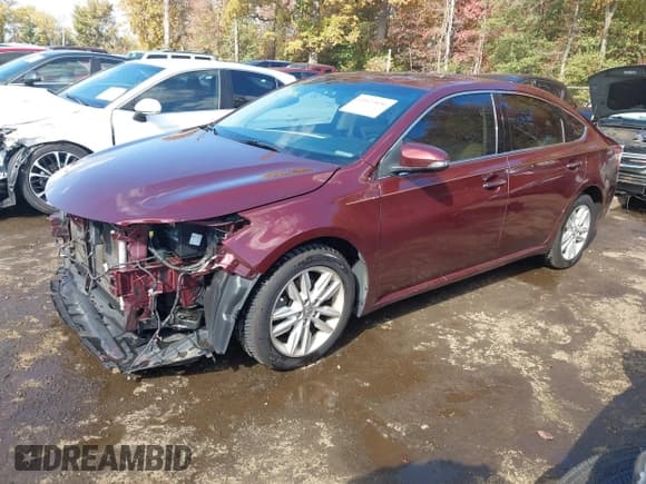 ✅ 2015 Toyota Avalon XLE Touring • VIN: 4T1BK1EB7FU153748 • Lot: 43523896. Wystawiony na IAAI z przebiegiem 124 403 mil. Bezpłatny archiwum sprzedaży aukcyjnych z USA i szczegółowy raport historii pojazdu na DreamBid. Zdjęcie 2.