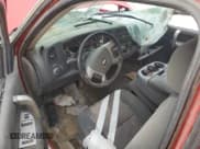 ✅ 2009 Chevrolet Silverado 1500 • VIN: 1GCEK24039Z125752 • Лот: 81302365. Опубликован ранее на Copart с пробегом 90 244 миль. Бесплатный доступ к архиву аукционных продаж из США и подробный отчёт об истории автомобиля на DreamBid. Изображение 8.