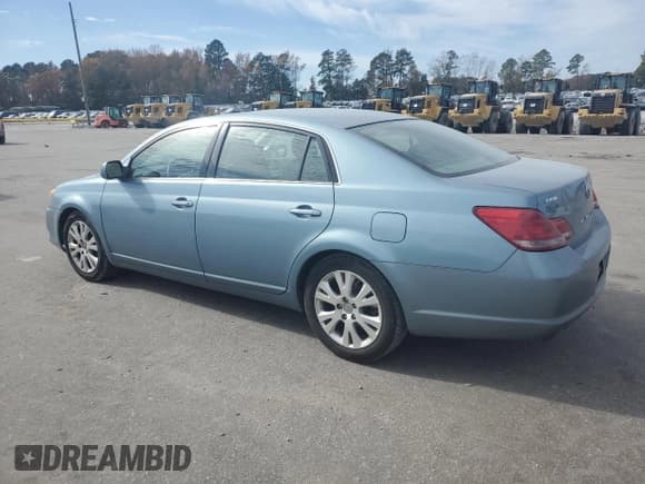 ✅ 2008 Toyota Avalon XLS • VIN: 4T1BK36B88U257758 • Лот: 92244005. Опубликован ранее на Copart с пробегом 97 610 миль. Бесплатный доступ к архиву аукционных продаж из США и подробный отчёт об истории автомобиля на DreamBid. Изображение 2.