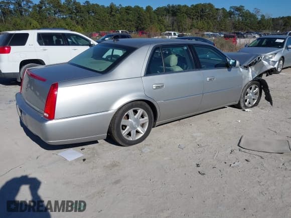 ✅ 2006 Cadillac DTS 1SC • VIN: 1G6KD57Y86U103936 • Лот: 41235710. Опубликован ранее на IAAI с пробегом Не указан. Бесплатный доступ к архиву аукционных продаж из США и подробный отчёт об истории автомобиля на DreamBid. Изображение 4.