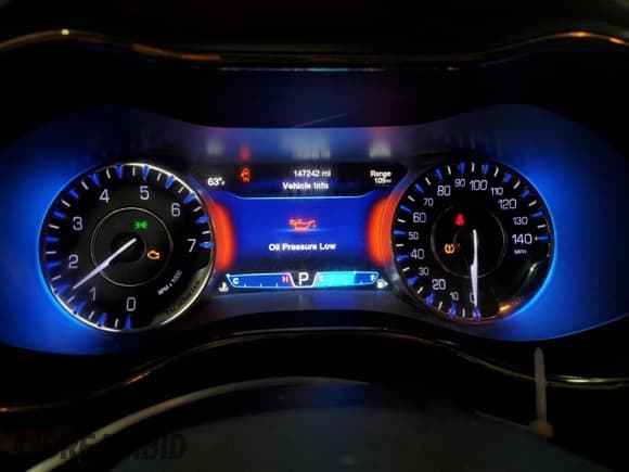 ✅ 2015 Chrysler 200 C • VIN: 1C3CCCEG1FN610565 • Лот: 89863015. Опубликован ранее на Copart с пробегом 147 242 миль. Бесплатный доступ к архиву аукционных продаж из США и подробный отчёт об истории автомобиля на DreamBid. Изображение 9.