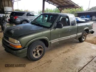✅ 2001 Chevrolet S-10 LS Xtreme • VIN: 1GCCS195518131648 • Lot: 76936684. Listed on Copart with 219,298 mi. Free auction sales archive from the USA and detailed vehicle history report at DreamBid. Image 1.