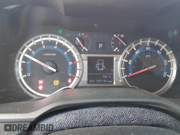 ✅ 2019 Toyota 4Runner SR5 Premium • VIN: JTEZU5JR7K5211459 • Lot: 92603345. Listed on Copart with 184,198 mi. Free auction sales archive from the USA and detailed vehicle history report at DreamBid. Image 9.