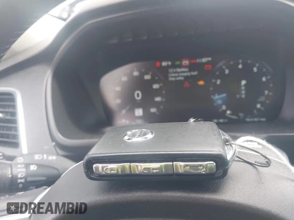 ✅ 2020 Volvo XC90 Momentum • VIN: YV4102PK2L1544616 • Lot: 42733502. Listed on IAAI with 72,035 mi. Free auction sales archive from the USA and detailed vehicle history report at DreamBid. Image 11.