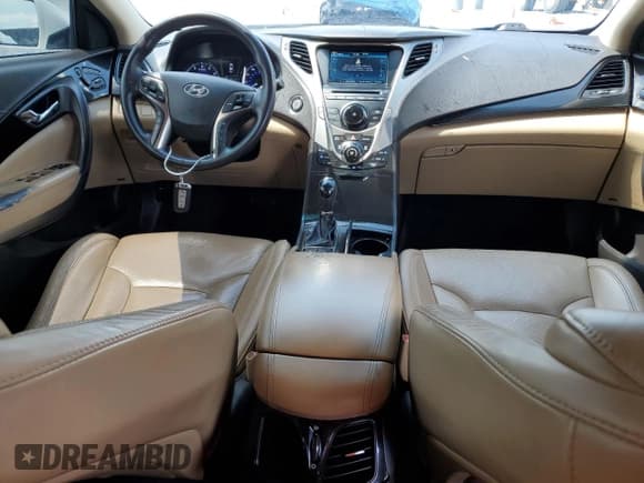 ✅ 2013 Hyundai Azera • VIN: KMHFH4JG4DA310590 • Лот: 62472335. Опубликован ранее на Copart с пробегом 75 311 миль. Бесплатный доступ к архиву аукционных продаж из США и подробный отчёт об истории автомобиля на DreamBid. Изображение 8.