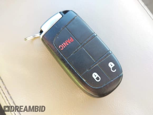 ✅ 2017 Jeep Grand Cherokee Laredo • VIN: 1C4RJFAG6HC646088 • Lot: 43618466. Wystawiony na IAAI z przebiegiem 217 170 mil. Bezpłatny archiwum sprzedaży aukcyjnych z USA i szczegółowy raport historii pojazdu na DreamBid. Zdjęcie 11.