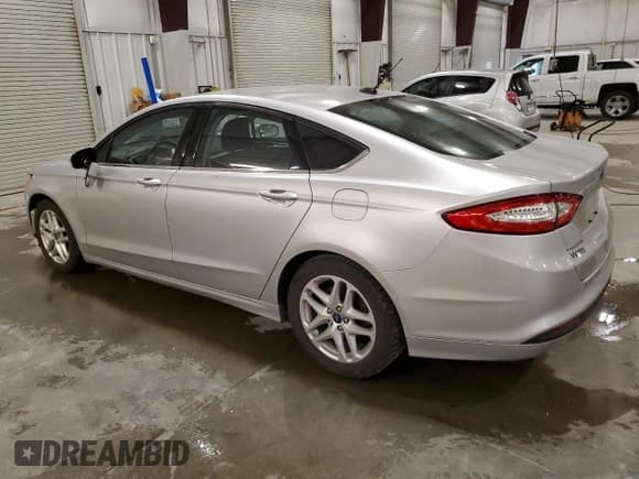 ✅ 2015 Ford Fusion SE • VIN: 3FA6P0H76FR215923 • Lot: 87209575. Wystawiony na Copart z przebiegiem 128 618 mil. Bezpłatny archiwum sprzedaży aukcyjnych z USA i szczegółowy raport historii pojazdu na DreamBid. Zdjęcie 2.