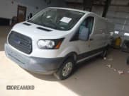 ✅ 2018 Ford Transit • VIN: 1FTYR2YM9JKA09684 • Lot: 41713012. Wystawiony na IAAI z przebiegiem 130 310 mil. Bezpłatny archiwum sprzedaży aukcyjnych z USA i szczegółowy raport historii pojazdu na DreamBid. Zdjęcie 2.