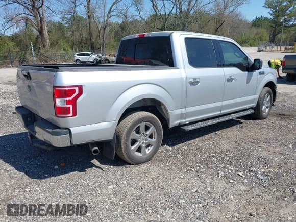 ✅ 2019 Ford F-150 XL • VIN: 1FTEW1C48KFC75687 • Lot: 41908255. Wystawiony na IAAI z przebiegiem 79 932 mil. Bezpłatny archiwum sprzedaży aukcyjnych z USA i szczegółowy raport historii pojazdu na DreamBid. Zdjęcie 4.