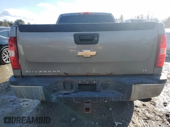 ✅ 2009 Chevrolet Silverado 2500HD LT • VIN: 1GCHK59K19E128732 • Лот: 43116715. Опубликован ранее на Copart с пробегом 182 502 миль. Бесплатный доступ к архиву аукционных продаж из США и подробный отчёт об истории автомобиля на DreamBid. Изображение 6.