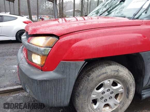 ✅ 2003 Chevrolet Avalanche • VIN: 3GNEK13T43G134433 • Lot: 43893517. Listed on IAAI with 293,692 mi. Free auction sales archive from the USA and detailed vehicle history report at DreamBid. Image 12.