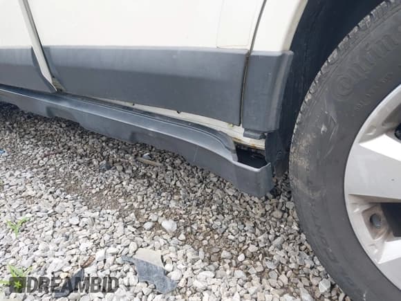 ✅ 2012 Subaru Outback Limited • VIN: 4S4BRBLC1C3283782 • Lot: 42368540. Listed on IAAI with 168,957 mi. Free auction sales archive from the USA and detailed vehicle history report at DreamBid. Image 6.