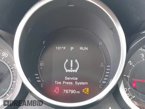 ✅ 2017 FIAT 500X Pop • VIN: ZFBCFXAB7HP553335 • Lot: 42249005. Wystawiony na IAAI z przebiegiem 76 790 mil. Bezpłatny archiwum sprzedaży aukcyjnych z USA i szczegółowy raport historii pojazdu na DreamBid. Zdjęcie 16.