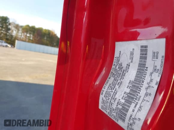 ✅ 2002 Ford Focus LX • VIN: 1FAFP33P22W203784 • Lot: 43705280. Wystawiony na IAAI z przebiegiem 178 871 mil. Bezpłatny archiwum sprzedaży aukcyjnych z USA i szczegółowy raport historii pojazdu na DreamBid. Zdjęcie 9.