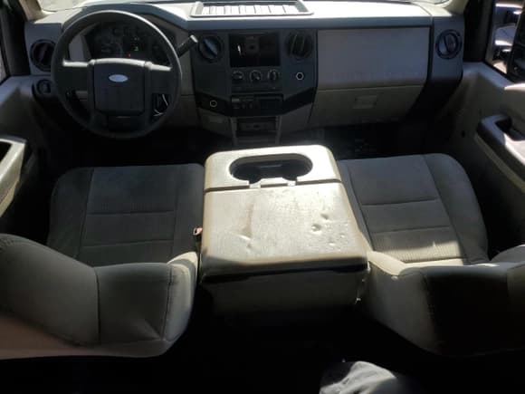 ✅ 2008 Ford F-350 • VIN: 1FTWW30R08EC89002 • Lot: 42857555. Listed on Copart with 165,583 mi. Free auction sales archive from the USA and detailed vehicle history report at DreamBid. Image 8.