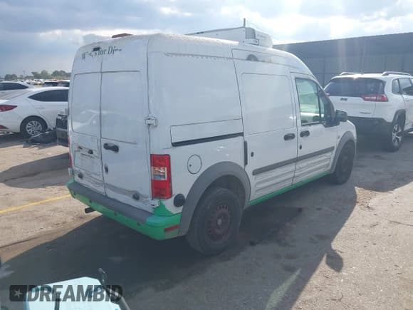 ✅ 2013 Ford Transit Connect XLT • VIN: NM0LS7BN3DT169908 • Lot: 43352431. Listed on IAAI with 81,692 mi. Free auction sales archive from the USA and detailed vehicle history report at DreamBid. Image 4.