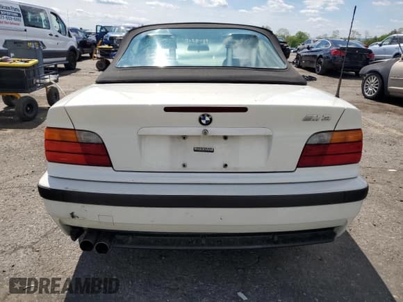 ✅ 1999 BMW 3 Series M3 • VIN: WBSBK0336XEC39909 • Lot: 55707155. Wystawiony na Copart z przebiegiem 158 827 mil. Bezpłatny archiwum sprzedaży aukcyjnych z USA i szczegółowy raport historii pojazdu na DreamBid. Zdjęcie 6.