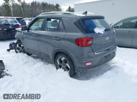 ✅ 2021 Hyundai Venue Denim • VIN: KMHRC8A31MU093143 • Lot: 41541572. Listed on IAAI with 24,804 mi. Free auction sales archive from the USA and detailed vehicle history report at DreamBid. Image 3.