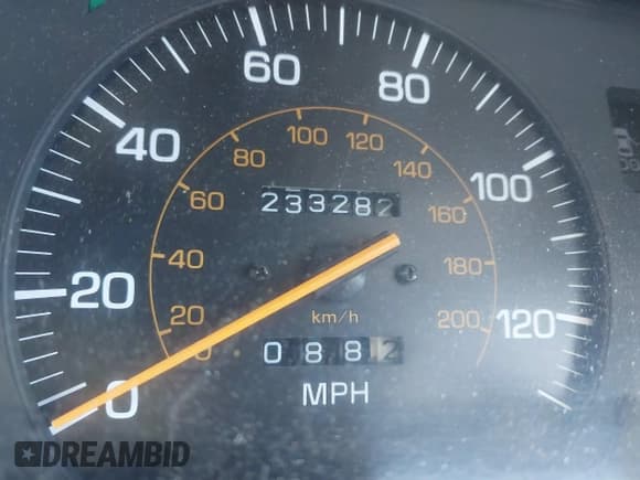 ✅ 1988 Toyota Camry • VIN: JT2SV22W0J0130166 • Lot: 41794067. Wystawiony na IAAI z przebiegiem 233 282 mil. Bezpłatny archiwum sprzedaży aukcyjnych z USA i szczegółowy raport historii pojazdu na DreamBid. Zdjęcie 15.