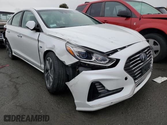 ✅ 2019 Hyundai Sonata Limited • VIN: KMHE54L22KA092376 • Лот: 39743003. Опубликован ранее на Copart с пробегом Не указан. Бесплатный доступ к архиву аукционных продаж из США и подробный отчёт об истории автомобиля на DreamBid. Изображение 4.