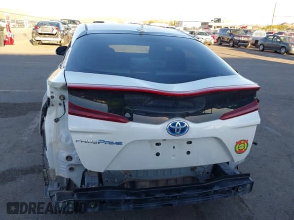 ✅ 2017 Toyota Prius Advanced • VIN: JTDKARFP0H3002937 • Lot: 43464731. Listed on IAAI with 117,832 mi. Free auction sales archive from the USA and detailed vehicle history report at DreamBid. Image 16.