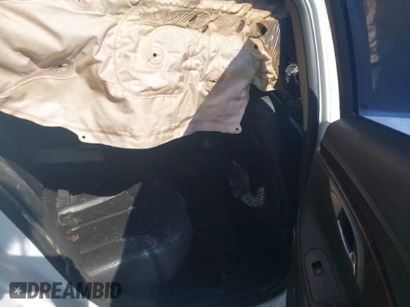 ✅ 2013 Buick LaCrosse Leather • VIN: 1G4GC5E34DF206376 • Lot: 42572595. Listed on IAAI with Not provided. Free auction sales archive from the USA and detailed vehicle history report at DreamBid. Image 8.