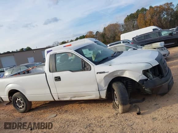 ✅ 2010 Ford F-150 XL • VIN: 1FTMF1CW5AKA16416 • Lot: 43744207. Listed on IAAI with 268,467 mi. Free auction sales archive from the USA and detailed vehicle history report at DreamBid. Image 13.