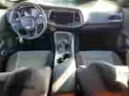 2015 Dodge Challenger SXT z VIN 2C3CDZAG8FH715103, wystawiony jako Copart lot #82575205 z przebiegiem Nie podano mil oraz Szkoda całkowita • Salvage title. Historia ofert i sprzedaży dostępna na DreamBid. Obrazek 8.