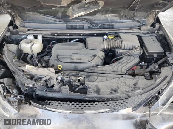 ✅ 2022 Chrysler Voyager LX • VIN: 2C4RC1CG2NR223134 • Lot: 59746805. Wystawiony na Copart z przebiegiem 87 238 mil. Bezpłatny archiwum sprzedaży aukcyjnych z USA i szczegółowy raport historii pojazdu na DreamBid. Zdjęcie 12.