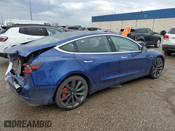 ✅ 2020 Tesla Model 3 Performance • VIN: 5YJ3E1EC2LF669481 • Lot: 53718595. Wystawiony na Copart z przebiegiem 88 709 mil. Bezpłatny archiwum sprzedaży aukcyjnych z USA i szczegółowy raport historii pojazdu na DreamBid. Zdjęcie 3.