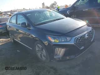 2020 Hyundai Ioniq SEL с VIN KMHC85LC9LU235675, выставлен на аукционе IAAI как лот 43295428 с пробегом 71 429 миль миль и . История ставок и продаж доступна на DreamBid. Изображение 1.