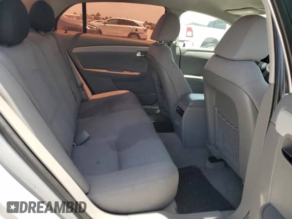 2010 Chevrolet Malibu 1FL z VIN 1G1ZA5E0XAF107140, wystawiony jako Copart lot #61450434 z przebiegiem 147 301 mil mil oraz Szkoda całkowita • Salvage title. Historia ofert i sprzedaży dostępna na DreamBid. Obrazek 10.