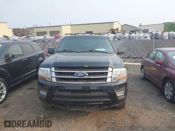 ✅ 2015 Ford Expedition Max XLT • VIN: 1FMJK1JT0FEF04830 • Lot: 42384888. Listed on IAAI with 122,412 mi. Free auction sales archive from the USA and detailed vehicle history report at DreamBid. Image 12.