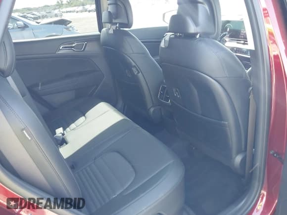 ✅ 2025 Kia Sportage SX-Prestige • VIN: KNDPXCDG7S7201763 • Лот: 42607628. Опубликован ранее на IAAI с пробегом 2 898 миль. Бесплатный доступ к архиву аукционных продаж из США и подробный отчёт об истории автомобиля на DreamBid. Изображение 8.