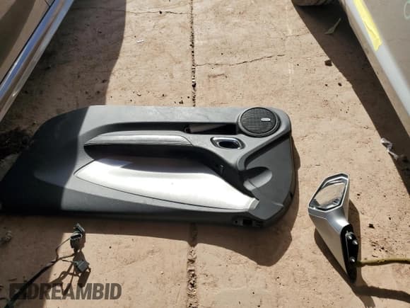 ✅ 2012 Chevrolet Camaro 2SS • VIN: 2G1FK1EJ4C9139501 • Лот: 86209934. Опубликован ранее на Copart с пробегом 84 643 миль. Бесплатный доступ к архиву аукционных продаж из США и подробный отчёт об истории автомобиля на DreamBid. Изображение 12.