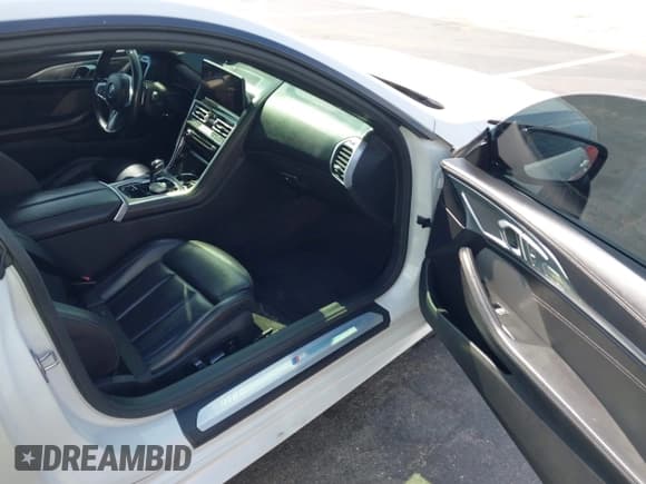 ✅ 2023 BMW 8 Series 840i • VIN: WBAAE2C04PCK62025 • Lot: 43605196. Listed on IAAI with 51,010 mi. Free auction sales archive from the USA and detailed vehicle history report at DreamBid. Image 5.
