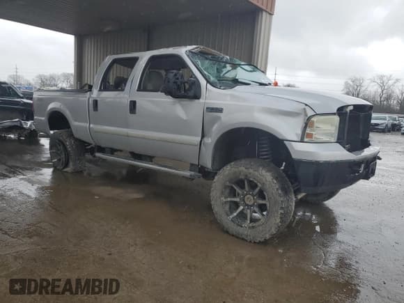 ✅ 2005 Ford F-250 XL • VIN: 1FTSW21585ED32324 • Lot: 47358835. Listed on Copart with Not provided. Free auction sales archive from the USA and detailed vehicle history report at DreamBid. Image 4.
