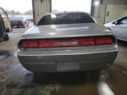 ✅ 2014 Dodge Challenger SXT • VIN: 2C3CDYAG1EH181709 • Lot: 77967864. Wystawiony na Copart z przebiegiem Nie podano. Bezpłatny archiwum sprzedaży aukcyjnych z USA i szczegółowy raport historii pojazdu na DreamBid. Zdjęcie 6.