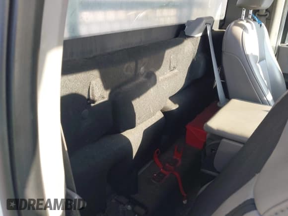 ✅ 2019 Ford F-250 XL • VIN: 1FDBF2A61KED44637 • Lot: 42774481. Listed on IAAI with 90,869 mi. Free auction sales archive from the USA and detailed vehicle history report at DreamBid. Image 8.