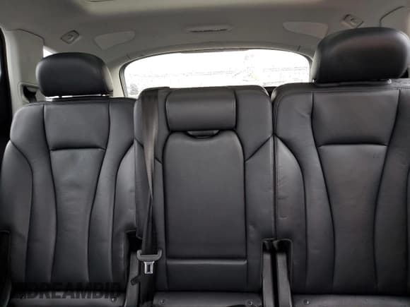 ✅ 2019 Audi Q7 Premium Plus • VIN: WA1LAAF75KD016012 • Лот: 81165455. Опубликован ранее на Copart с пробегом 71 637 миль. Бесплатный доступ к архиву аукционных продаж из США и подробный отчёт об истории автомобиля на DreamBid. Изображение 10.