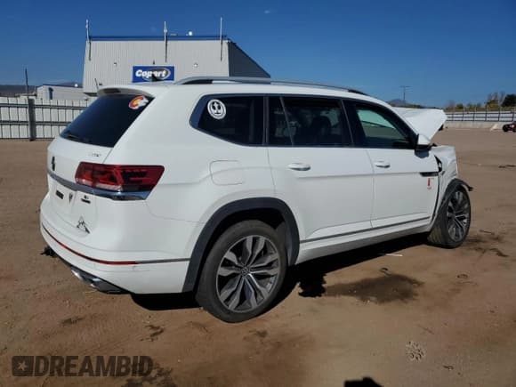 ✅ 2022 Volkswagen Atlas SEL Premium R-Line • VIN: 1V2FR2CAXNC519528 • Lot: 86601925. Wystawiony na Copart z przebiegiem 48 516 mil. Bezpłatny archiwum sprzedaży aukcyjnych z USA i szczegółowy raport historii pojazdu na DreamBid. Zdjęcie 3.