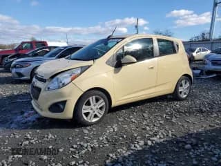✅ 2015 Chevrolet Spark LS • VIN: KL8CB6S92FC714363 • Лот: 93092195. Опубликован ранее на Copart с пробегом 87 405 миль. Бесплатный доступ к архиву аукционных продаж из США и подробный отчёт об истории автомобиля на DreamBid. Изображение 1.