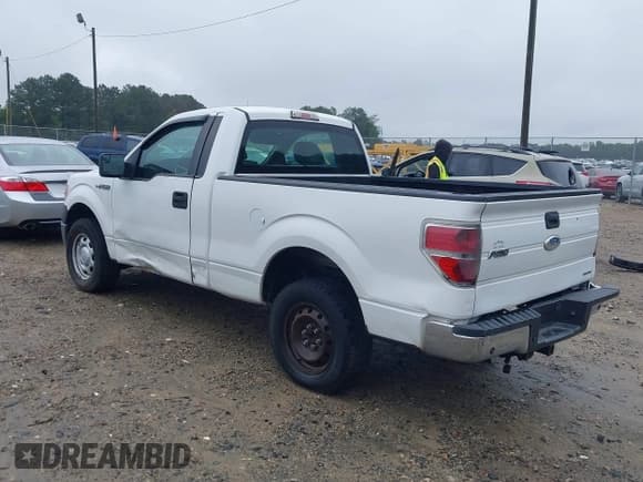 ✅ 2011 Ford F-150 XL • VIN: 1FTMF1CM1BFC07033 • Lot: 42368375. Listed on IAAI with 176,861 mi. Free auction sales archive from the USA and detailed vehicle history report at DreamBid. Image 3.
