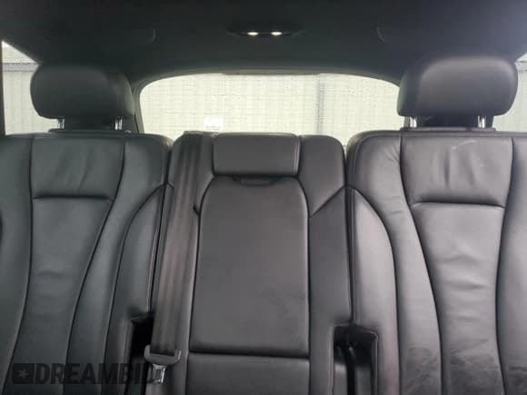 ✅ 2017 Audi Q7 Premium Plus • VIN: WA1LHAF72HD053345 • Lot: 90648845. Wystawiony na Copart z przebiegiem 83 978 mil. Bezpłatny archiwum sprzedaży aukcyjnych z USA i szczegółowy raport historii pojazdu na DreamBid. Zdjęcie 10.