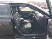 ✅ 2014 Chrysler 300 • VIN: 2C3CCAAG0EH272898 • Лот: 43612682. Опубликован ранее на IAAI с пробегом 361 025 миль. Бесплатный доступ к архиву аукционных продаж из США и подробный отчёт об истории автомобиля на DreamBid. Изображение 5.