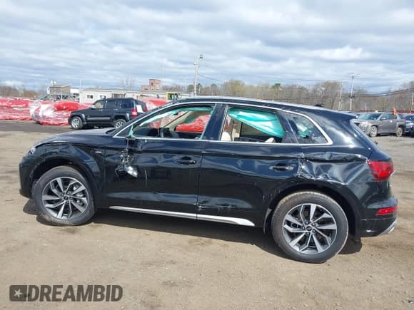 ✅ 2024 Audi Q5 S line Premium • VIN: WA1GAAFY8R2043043 • Лот: 42054728. Опубликован ранее на IAAI с пробегом 10 929 миль. Бесплатный доступ к архиву аукционных продаж из США и подробный отчёт об истории автомобиля на DreamBid. Изображение 11.