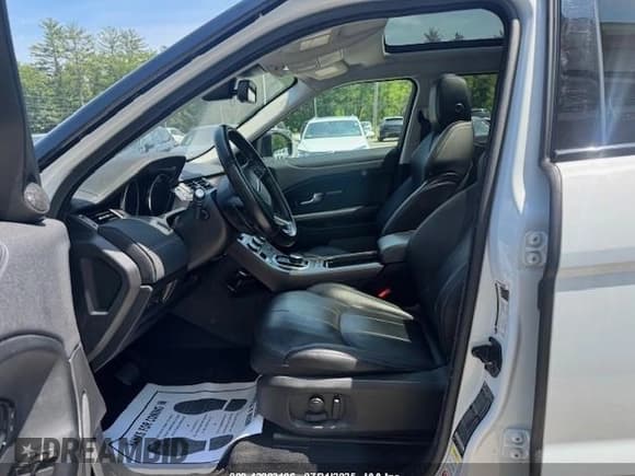 ✅ 2018 Land Rover Range Rover Evoque SE • VIN: SALVP2RX3JH322849 • Lot: 42883106. Wystawiony na IAAI z przebiegiem 91 609 mil. Bezpłatny archiwum sprzedaży aukcyjnych z USA i szczegółowy raport historii pojazdu na DreamBid. Zdjęcie 12.