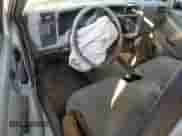 1996 Chevrolet S-10 z VIN 1GCCS14X9TK108291, wystawiony jako Copart lot #75901154 z przebiegiem 302 074 mil mil oraz Szkoda całkowita • Salvage title. Historia ofert i sprzedaży dostępna na DreamBid. Obrazek 8.