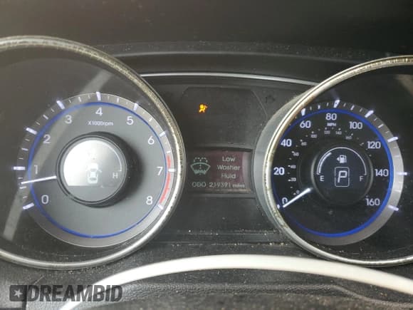 ✅ 2011 Hyundai Sonata GLS • VIN: 5NPEB4AC7BH099521 • Lot: 45492414. Listed on Copart with 219,391 mi. Free auction sales archive from the USA and detailed vehicle history report at DreamBid. Image 9.